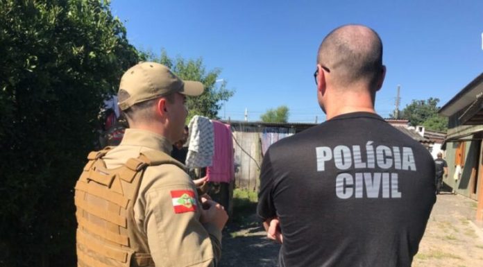 Operação conjunta das polícias civil e militar resulta na apreensão de maconha e cocaína em Favela do UCCA