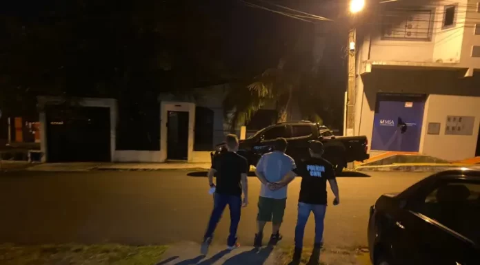 Polícia Civil prende homem por pornografia infantil em Sombrio