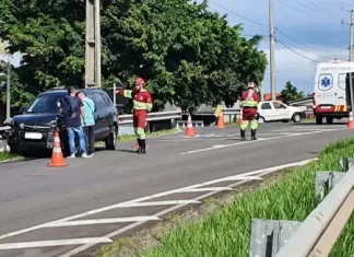 Colisão em BR 101 deixa mulher ferida em Sombrio