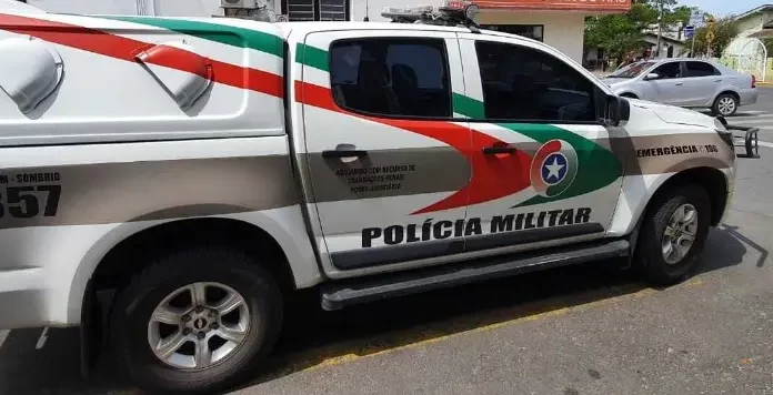 PM realiza cumprimento de mandado de prisão em Sombrio