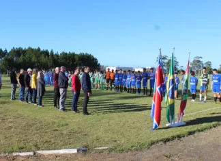 Abertos os jogos escolares de Balneário Gaivota e conhecidos os campeões do Moleque Bom de Bola