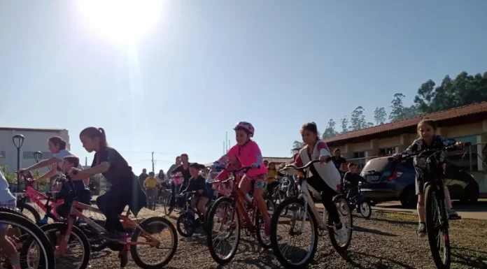 Escola promove Pedal da Família em Sombrio