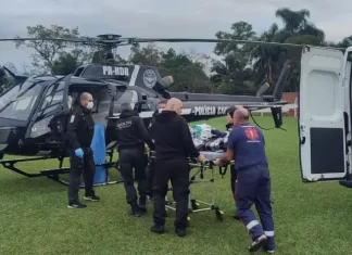 Vítima de acidente de trânsito é transferida pelo SAER/SARASUL de Praia Grande para Criciúma