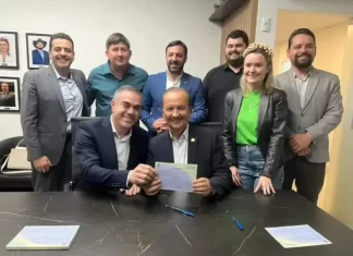 Governador Jorginho abona a filiação do Prefeito Paulo Della Vecchia ao PL