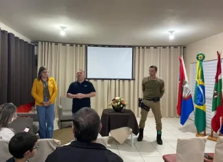 Polícia Militar e Departamento de Segurança Municipal promovem palestra para pais de alunos