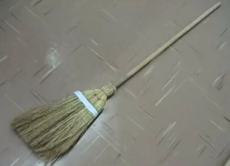 Homem é detido pela PM após agredir irmã com cabo de vassoura em Balneário Gaivota