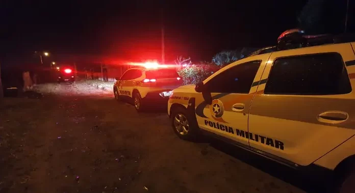 Homem é assassinado a tiros em Passo de Torres