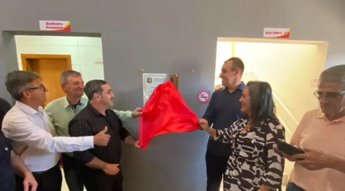 Inauguração de ginásio de esportes fortalece a comunidade escolar de Santa Rosa do Sul