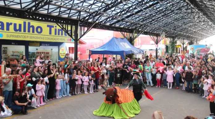 Arraial da Casa da Cultura movimenta o centro de Sombrio