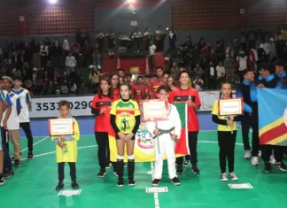 Abertura dos Joguinhos Abertos de SC lota ginásio em Sombrio