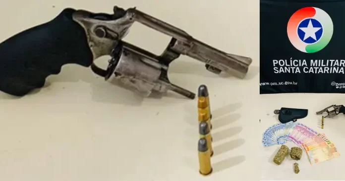 Polícia Militar apreende arma, munições e drogas após ocorrência de disparos de arma de fogo