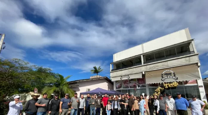 Carnes Girardi celebra 5 anos de sucesso em Sombrio com emocionante festa