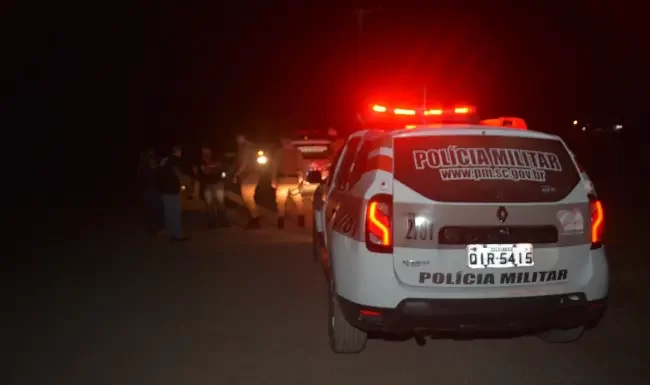 Ação policial chama atenção durante a madrugada em Santa Rosa do Sul
