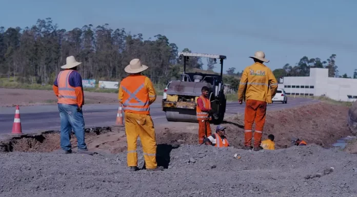 Sombrio: SC 449 recebe Secretário Estadual de Infraestrutura na obra do Trevo Alemão