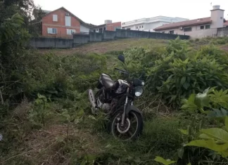 Polícia Militar recupera moto furtada em Sombrio