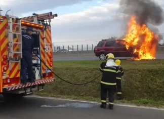 Incêndio Veicular na BR 101 em Sombrio na manhã de quarta-feira