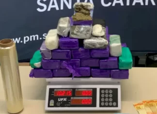 Mulher é detida com 10 kg de maconha