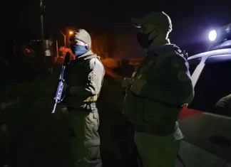 Jovem é agredido por seis homens no interior de Sombrio