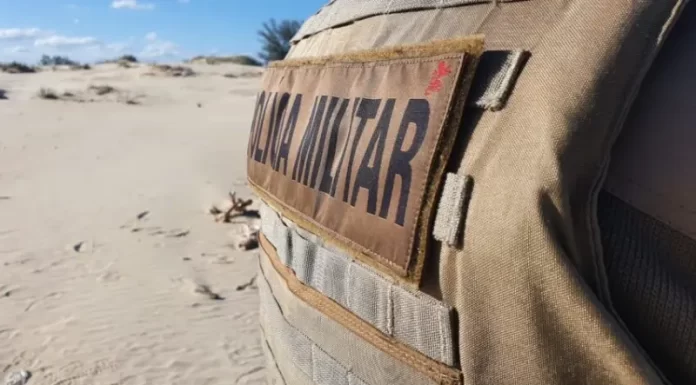 Ossada humana é encontrada em dunas da Praia da Caçamba