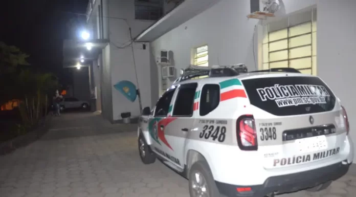 Mulher é agredida enquanto espera atendimento médico em Sombrio