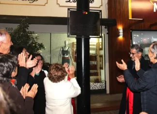 Rua Coberta de Sombrio é inaugurada em clima de emoção