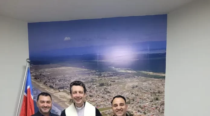 Balneário Gaivota: Novo Pároco Daniel Pagani abençoa gestores do Município