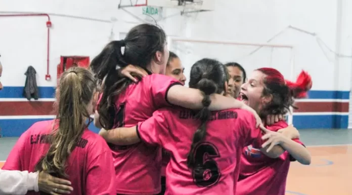 Futsal feminino encerra etapa dos Jogos Escolares de Balneário Gaivota
