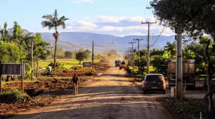 Governo do Estado garante retomada das obras na estrada que liga Praia Grande/Jacinto Machado
