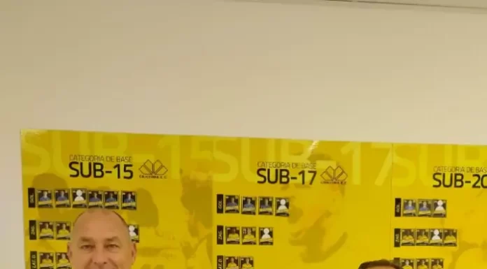 Professor “Guto” estreia como auxiliar técnico em estágio no CT do Criciúma