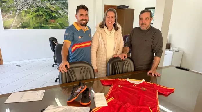 Santa Rosa do Sul prepara entrega de kit atleta aos alunos do município
