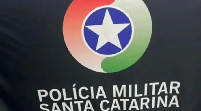 Polícia Militar apreende grande quantidade de crack e conduz suspeita de tráfico