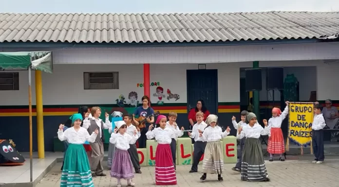Dia do Folclore é comemorado em Escola de Sombrio