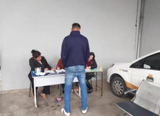 Sombrio cadastra moradores para a retirada de telhas e disponibiliza lonas para os atingidos pelo granizo