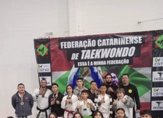 Taekwondo de Balneário Gaivota conquista 29 medalhas no 2⁰ Combate Open de Criciúma!