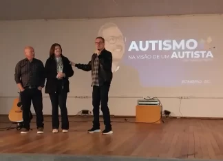 Palestra com Marcos Petry aborda desafios e potencialidades do autismo
