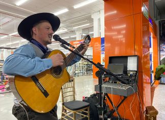 Domingo Farroupilha no Shopping Japonês em Parceria com o Prendado do MTG de Santa Catarina