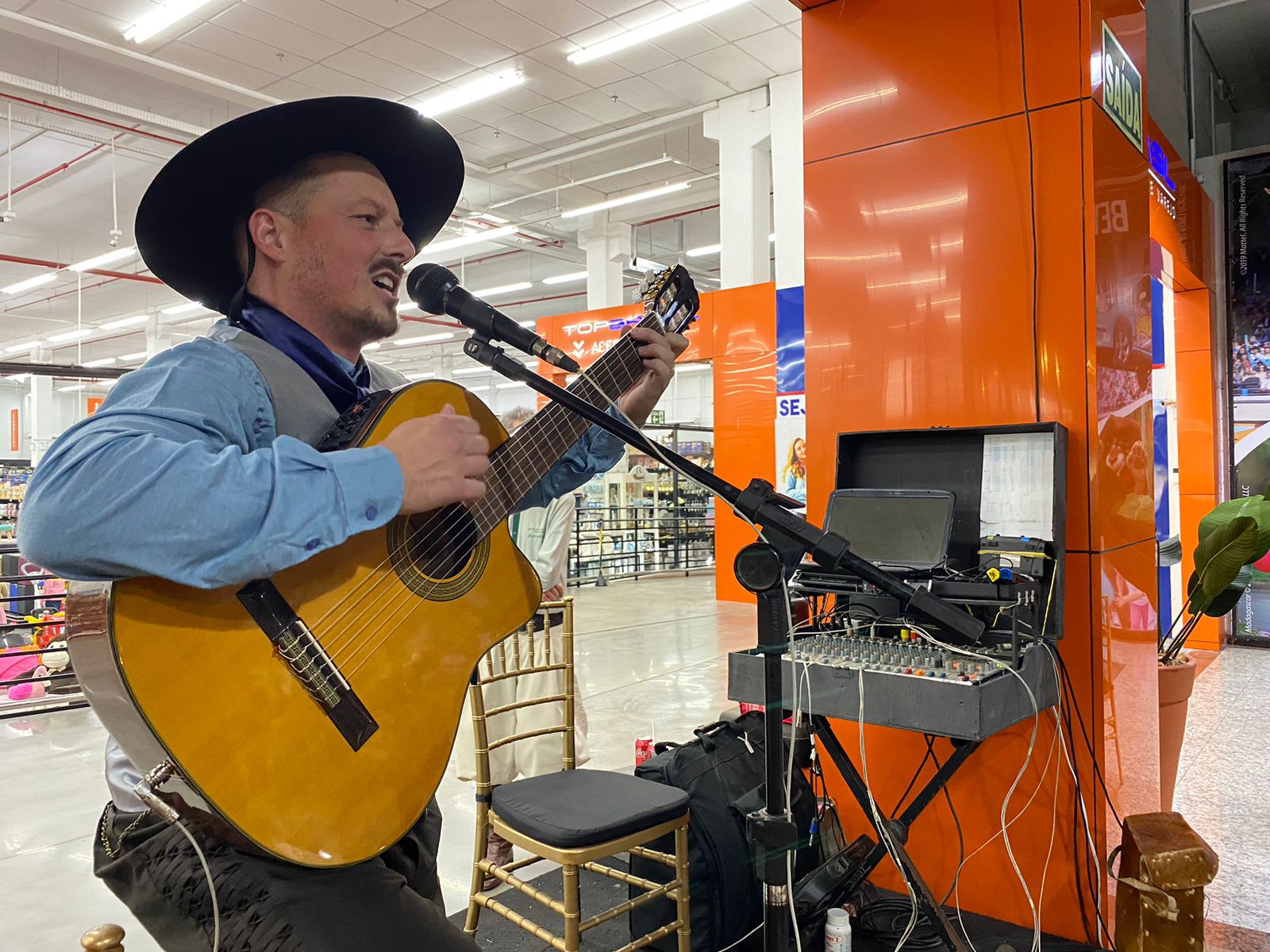 1f45736c-6d81-41c4-a7df-833127669efa