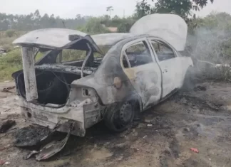 Veículo é incendiado em Araranguá