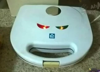 Mulher agride marido com torradeira em Balneário Gaivota