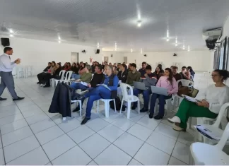 Servidores de Jacinto Machado recebem treinamento sobre nova lei de licitações