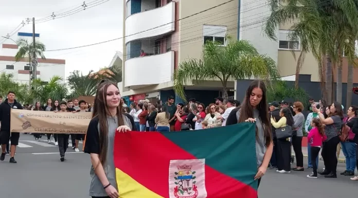 Sombrio leva 57 delegações ao Desfile Cívico