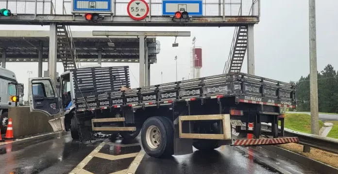 Acidente no Pedágio da BR 101 em São João do Sul
