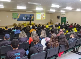 Hospital Nossa Senhora de Fátima promove ação educativa com alunos sobre o Setembro Amarelo