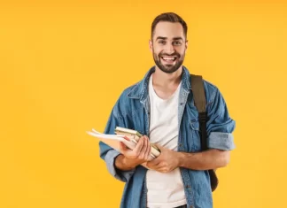 Prefeitura de Praia Grande lança Programa Municipal de Bolsas de Estudo