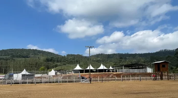 Jacinto Machado inaugura seu Parque Municipal de Eventos