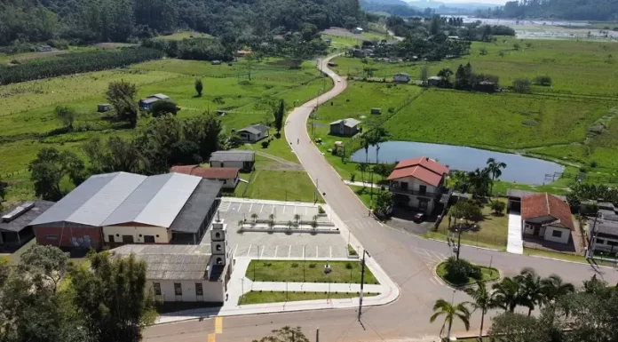 Santa Rosa do Sul: Duas novas pavimentações vão beneficiar comunidades do interior