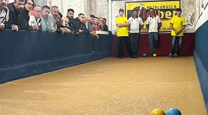 Medalhão fica com o título do Municipal de Bocha 2023