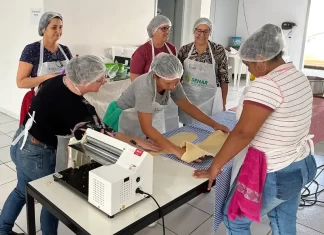 Mais mulheres certificadas em curso de massas em Jacinto Machado
