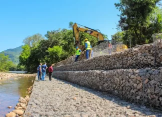 Obra de recuperação do balneário Mampituba é visitada pelo prefeito Fanica e pela deputada Geovania de Sá