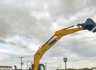 Praia Grande conquista escavadeira hidráulica para desassoreamento de rios